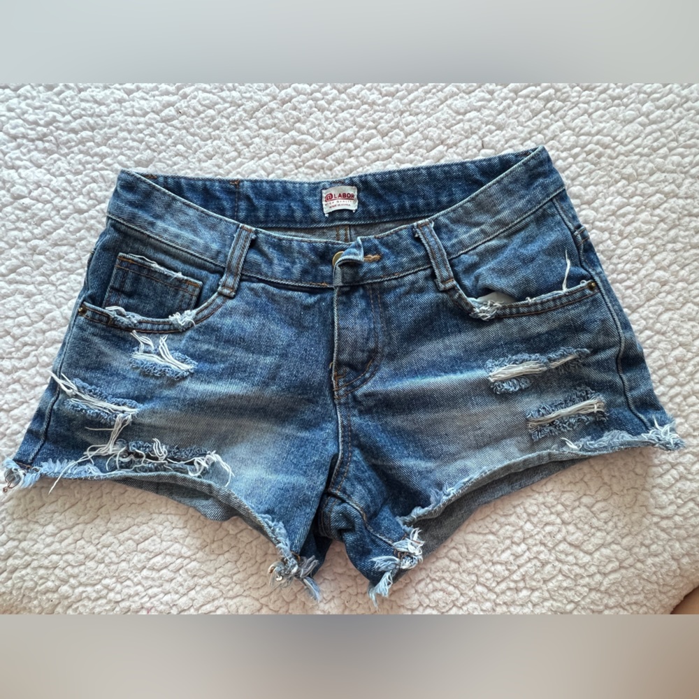 Labor Short - Picture 2 of 4